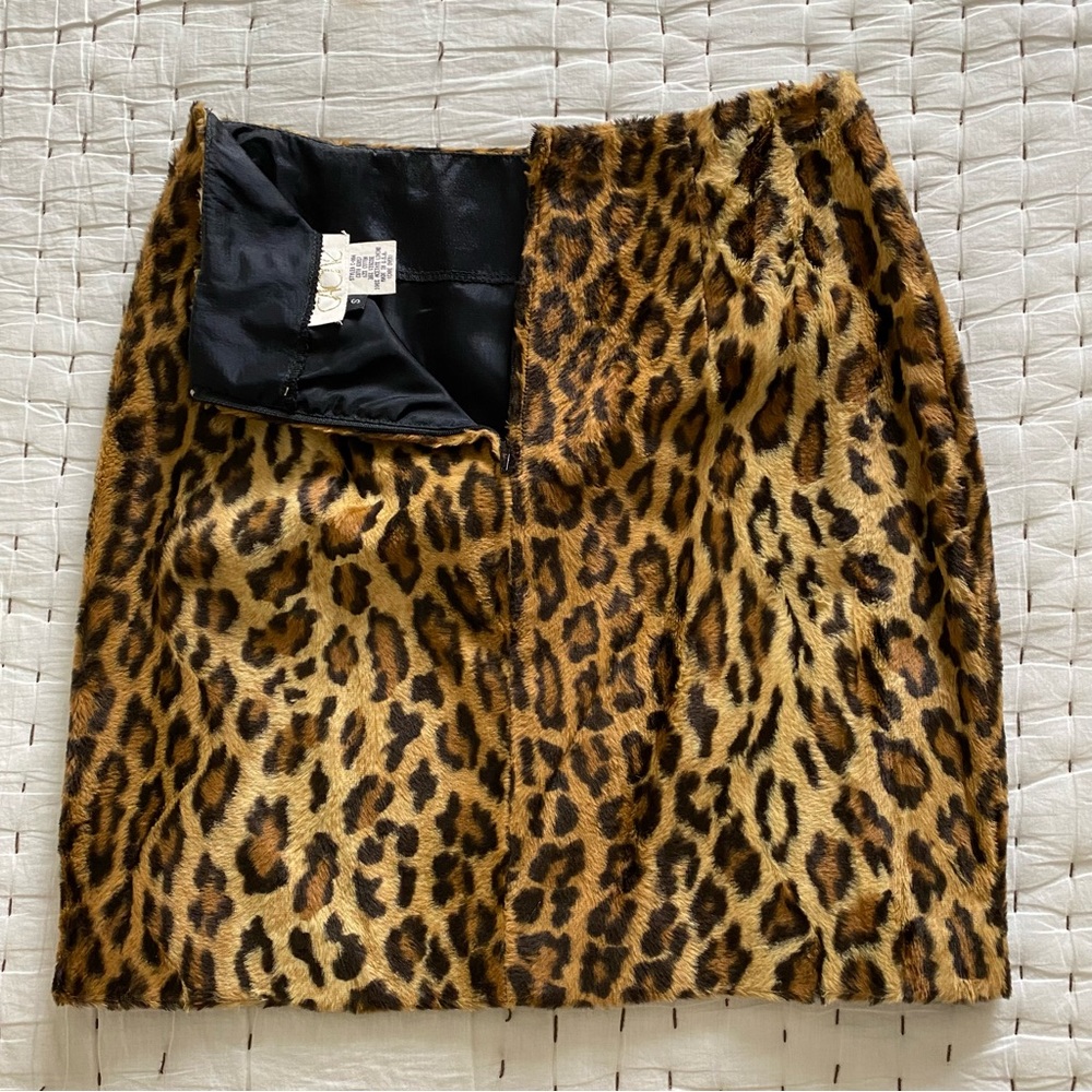 Cache Faux Fur Leopard Print Mini Skirt And Vest … - image 7